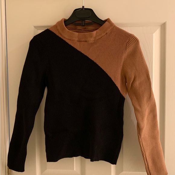 Two Tone Ribbed Sweater (Black and Brown) - Picture 1 of 1